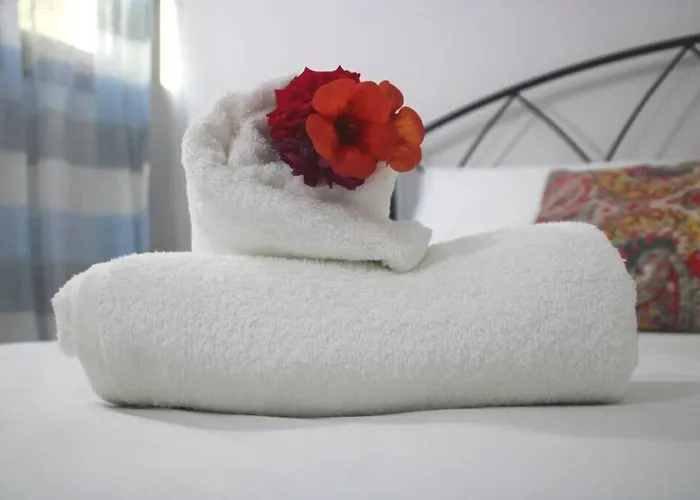 Pefkonas 100 M From The Apartamento