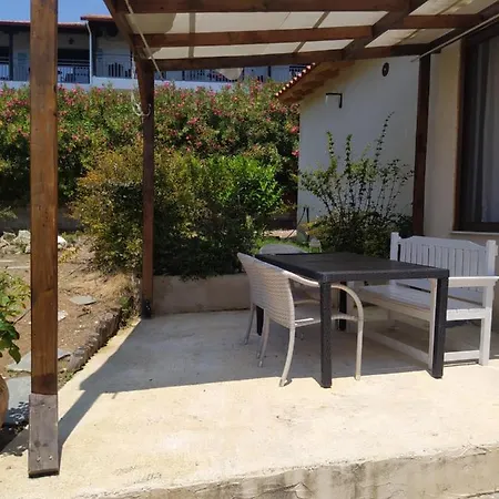 Apartmán Pefkonas 100 M From The Psakoudia