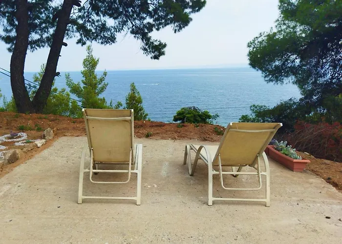 Pefkonas 100 M From The * Psakoudia