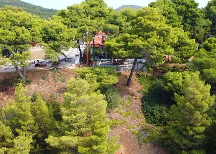 Pefkonas 100 M From The Apartament *