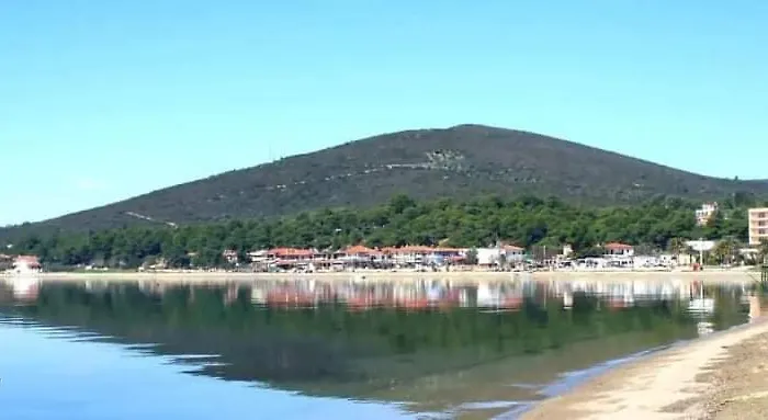 Pefkonas 100 M From The