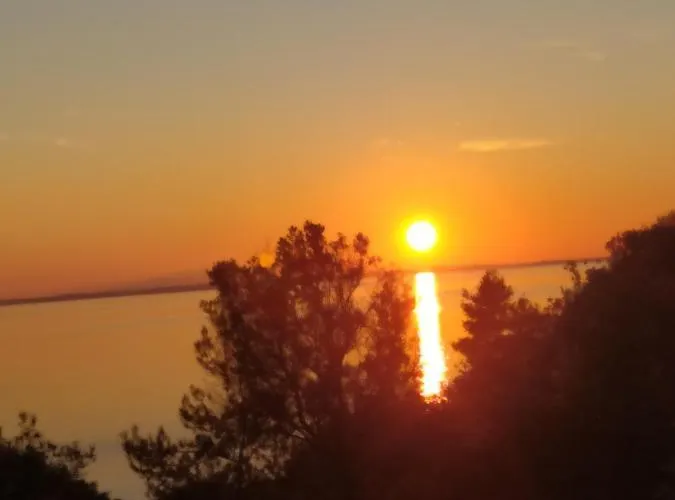 Pefkonas 100 M From The Apartament